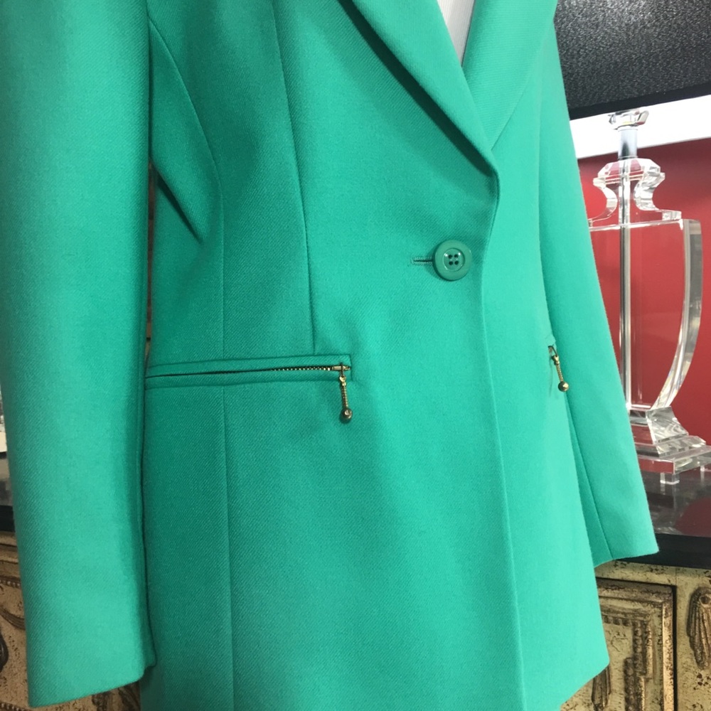 ESCADA Turquoise Suit 2 pc Size 6 EUC!!! - Picture 6 of 8